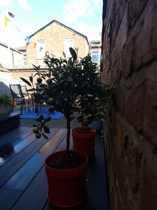 맨체스터 Gorgeous Edwardian Terrace In Old Trafford 빌라 외부 사진